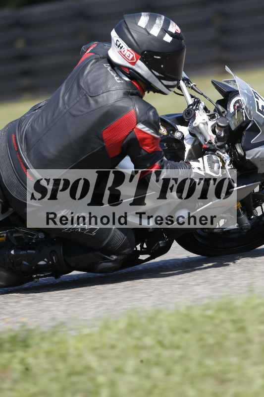 /44 09.08.2025 Plüss Moto Sport ADR/Einsteiger/575